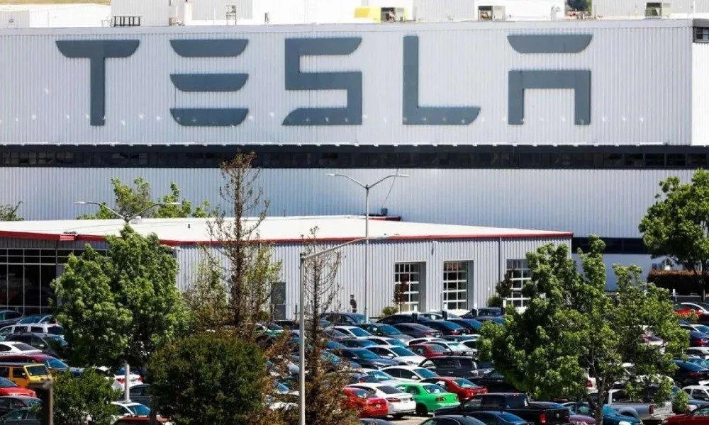 Θρίλερ σε εργοστάσιο της Tesla-Εργαζόμενος σκότωσε εν ψυχρώ συνάδελφό του